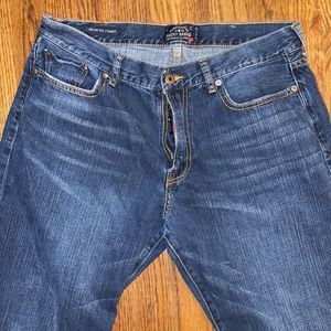 Lucky Brand 363 Vintage Straight Jeans